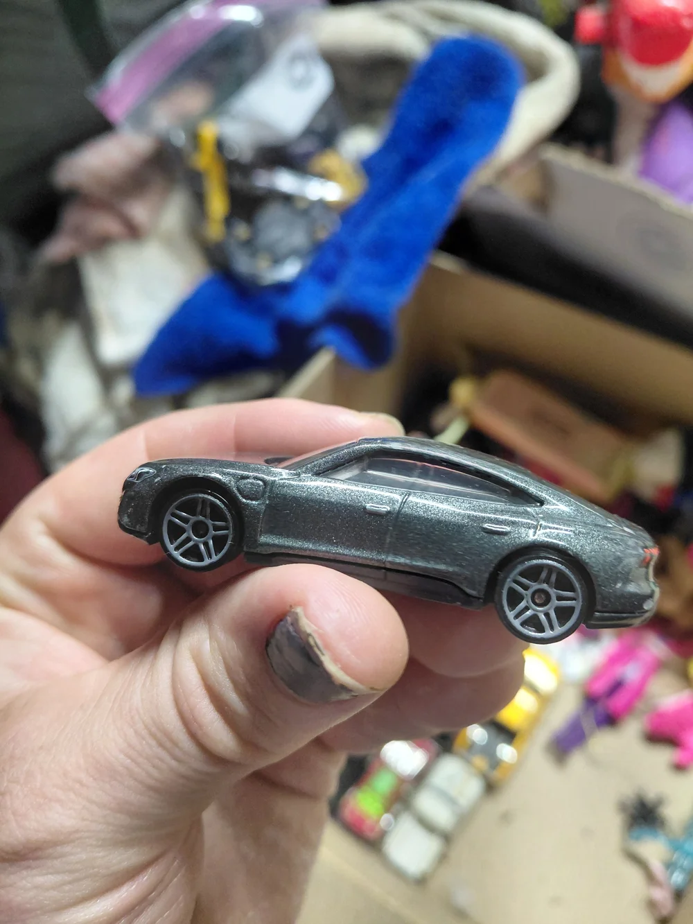 1:64 scale Hot Wheels Audi RS e-tron GT (Collector #176).
